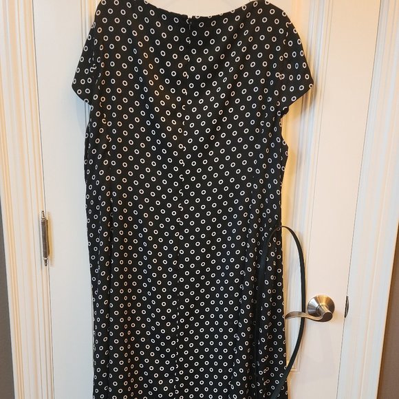 Jones New York Woman - Picture 2 of 9